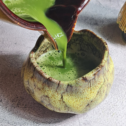 An authentic, hand-crafted ceramic matcha tea bowl, made for the true matcha lover who wants to recreate a traditional matcha ceremony.  Material: Ceramic, Porcelain, heat resistant Color: Blue brown. Volume: 160 ml
