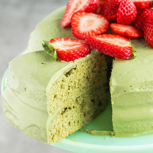 This matcha strawberry cake is made with soft matcha vanilla sponge cake, finished with creamy matcha ganache and decadently topped with fresh strawberries. A great gift for a family or a treat for a special someone to enjoy over and over. Delivered to you across Dubai and the UAE.