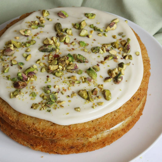 Experience a unique blend of flavors with our signature Matcha Cardamom Carrot Cake. Indulge in the rich earthy taste of matcha combined with the warmth of cardamom, all beautifully intertwined with the freshness of carrot.