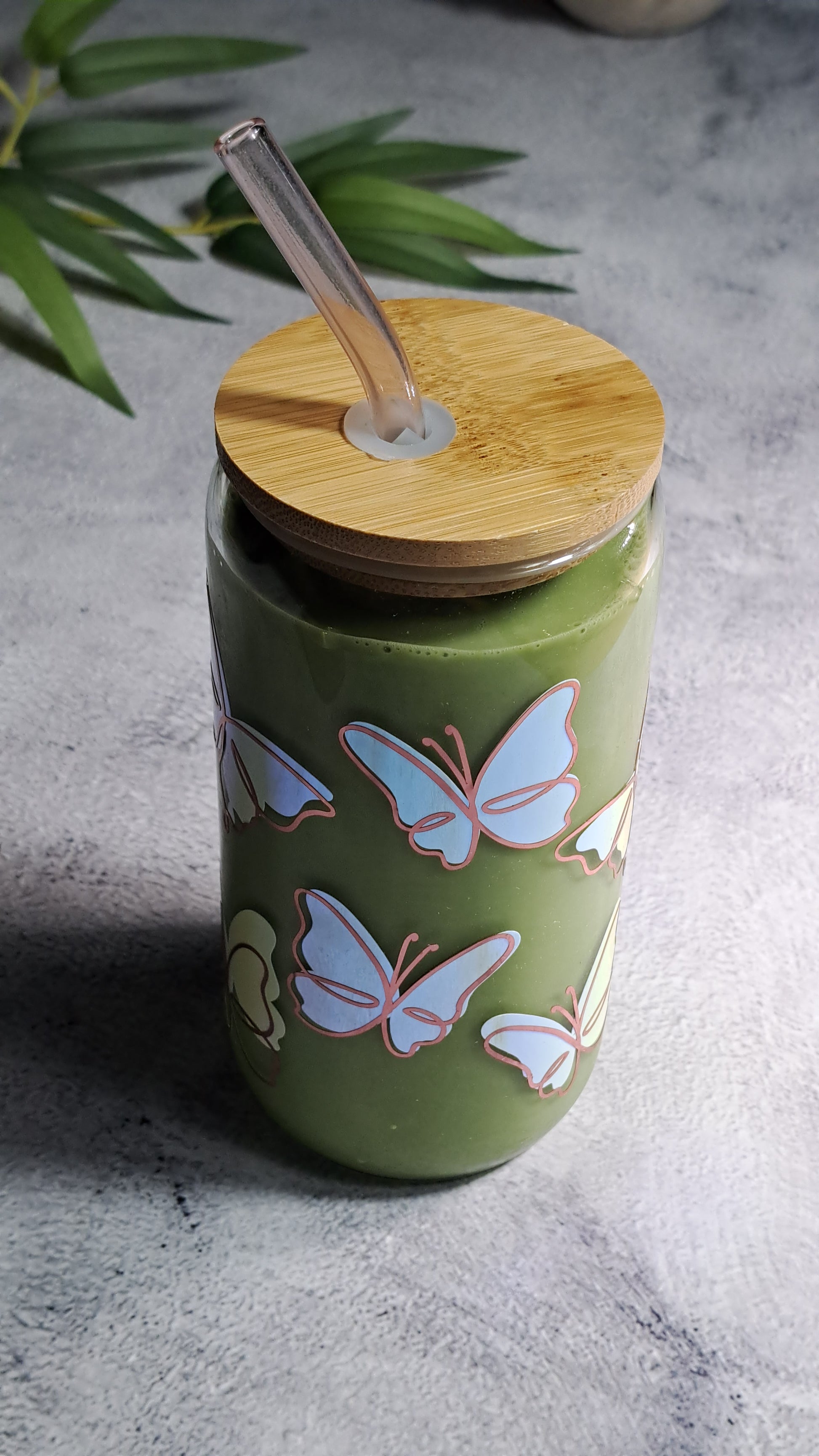 Butterfly Matcha Glass Cup - 500ml with Bamboo Lid and Glass Straw