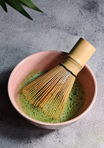 A comprehensive 6-piece gift set containing all the essential tools to prepare delicious Matcha.