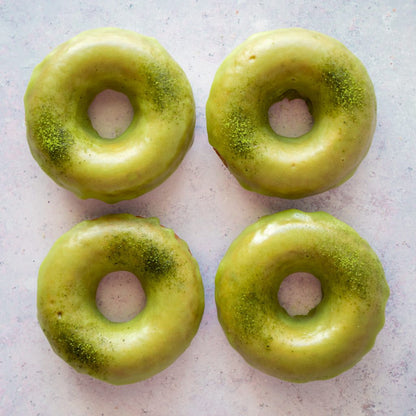 Baked matcha green tea donuts, made with organic matcha. Baked with love in Dubai. A great gift for a family or a treat for a special someone to enjoy over and over. Delivered to you across Dubai and the UAE.