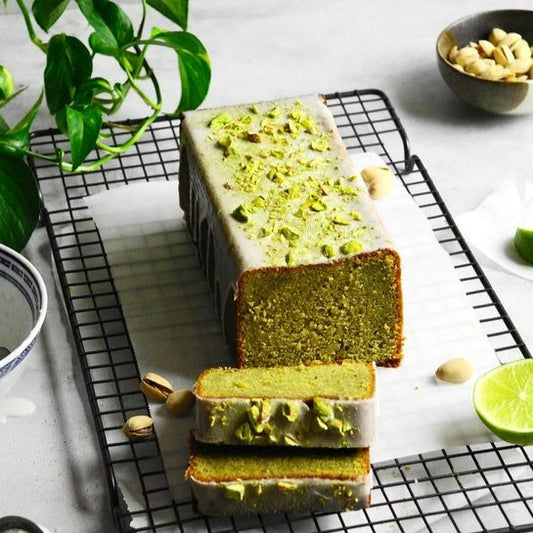This luxurious matcha lime pistachio is light, soft, fluffy and baked with love in Dubai by Matcha Lounge to satisfy your sweet cravings. Delivered to you across Dubai and the UAE. 