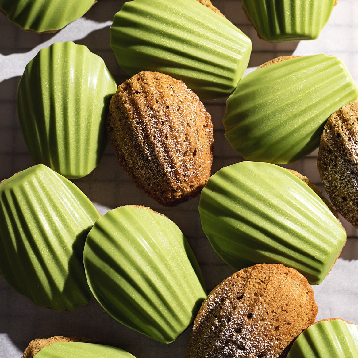  Matcha green tea French Madeleines, made with organic matcha. Baked with love in Dubai. A great gift for a family or a treat for a special someone to enjoy over and over. Delivered to you across Dubai and the UAE.