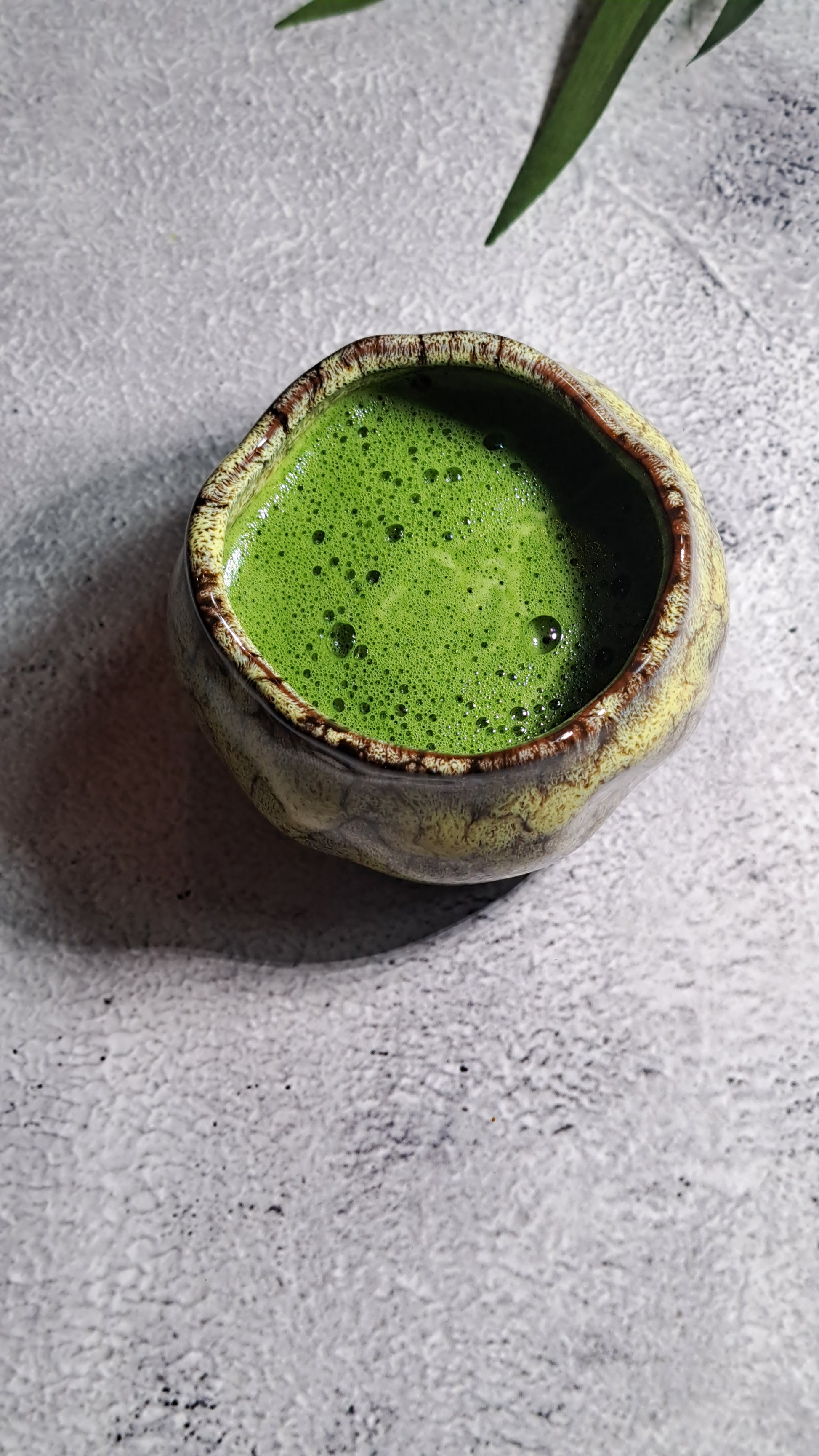 An authentic, hand-crafted ceramic matcha tea bowl, made for the true matcha lover who wants to recreate a traditional matcha ceremony.  Material: Ceramic, Porcelain, heat resistant Color: Blue brown. Volume: 160 ml