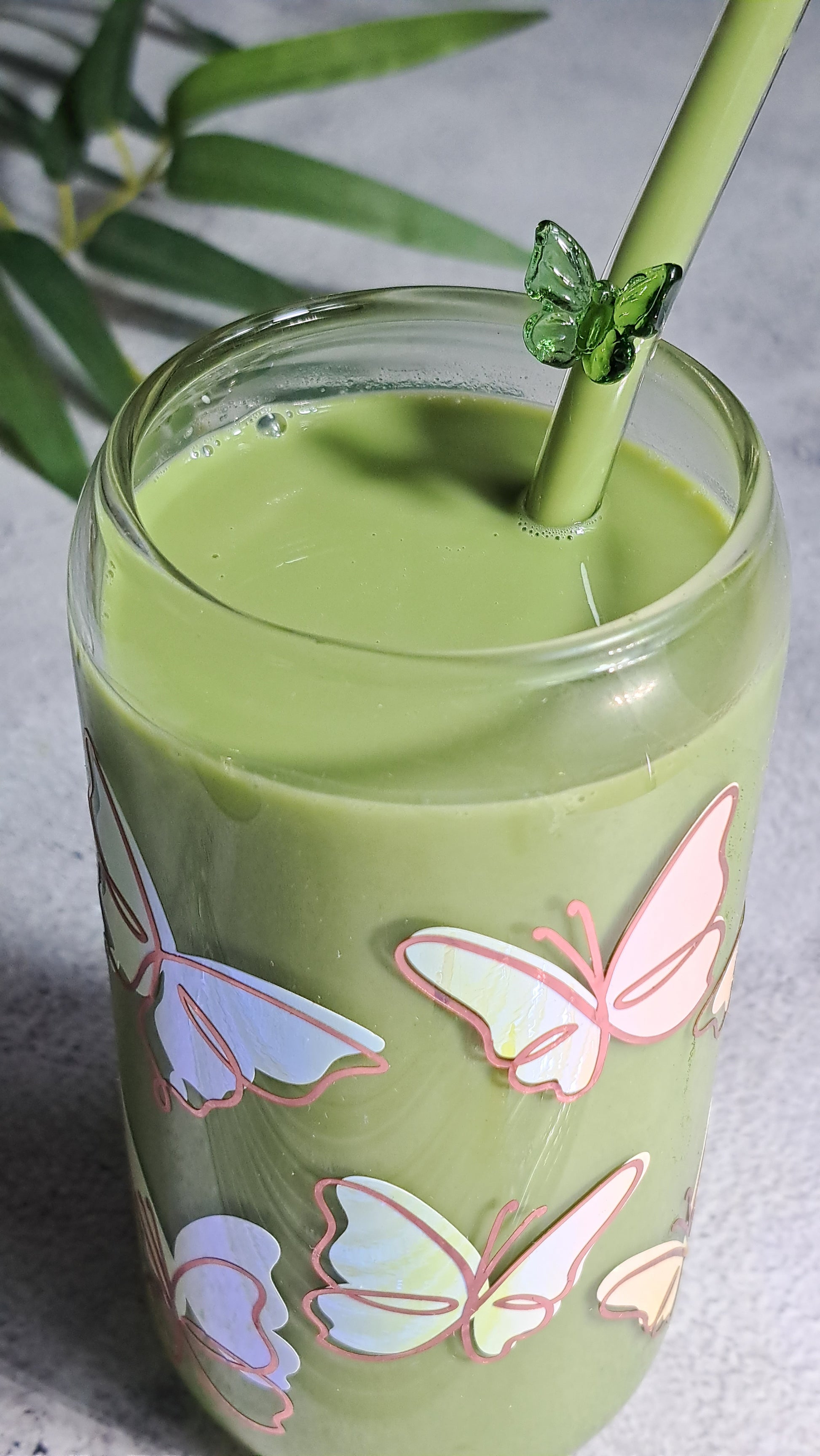 Butterfly Matcha Glass Cup - 500ml with Bamboo Lid and Glass Straw. Perfect for birthdays, housewarming gifts, tea sets, graduations, weddings, bachelorette parties and Christmas gifts.