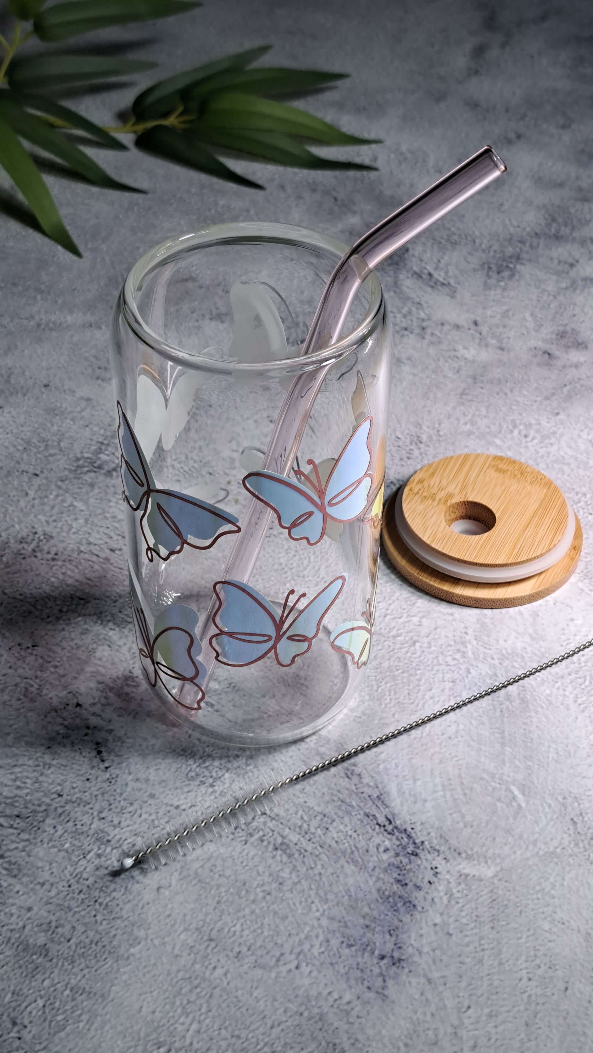 Butterfly Matcha Glass Cup - 500ml with Bamboo Lid and Glass Straw