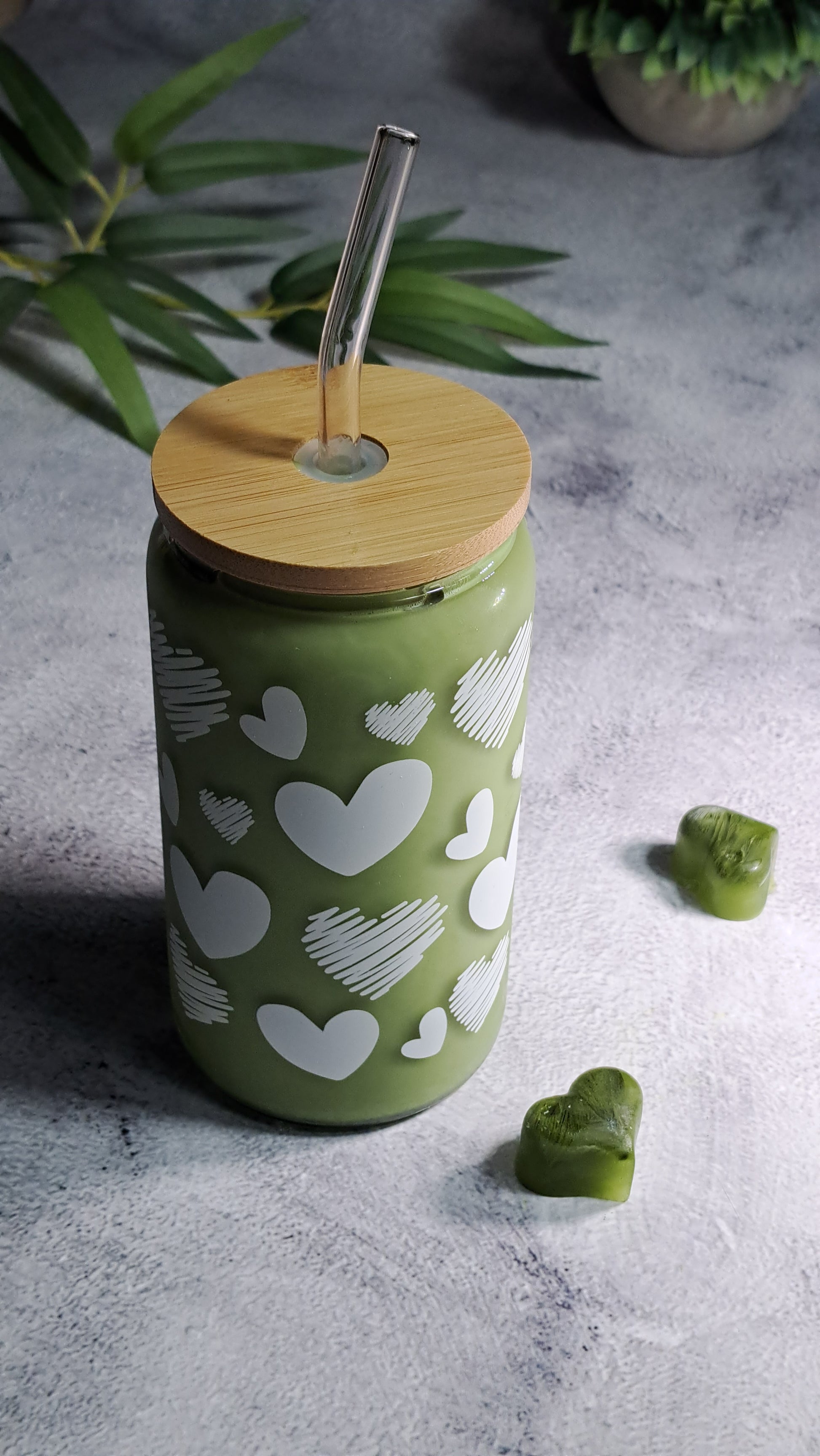 Heart-patterned Drinking Glass with Bamboo Lid and Glass Straw - 500ml. Perfect for birthdays, housewarming gifts, tea sets, graduations, weddings, bachelorette parties and Christmas gifts.