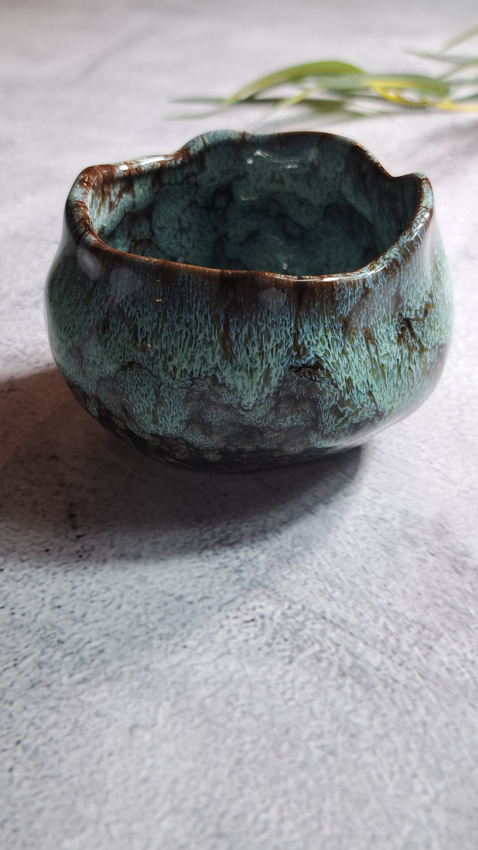 Ceramic Blue Brown Matcha Tea Cup - Cyan Glaze 160 ml. An authentic, hand-crafted ceramic matcha tea cup, made for the true matcha lover who wants to recreate a traditional matcha ceremony.