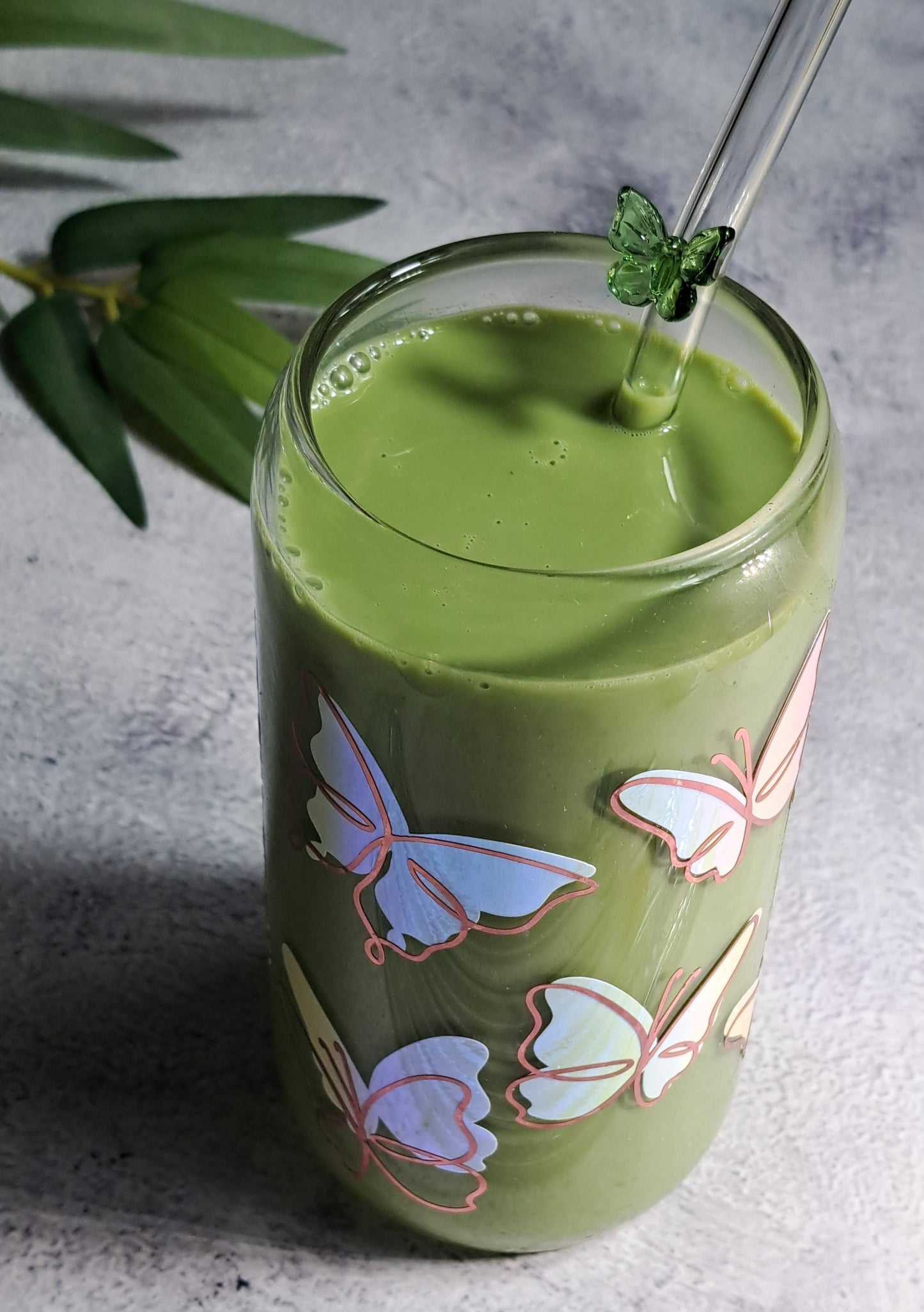 Butterfly Matcha Glass Cup - 500ml with Bamboo Lid and Glass Straw. Perfect for birthdays, housewarming gifts, tea sets, graduations, weddings, bachelorette parties and Christmas gifts.